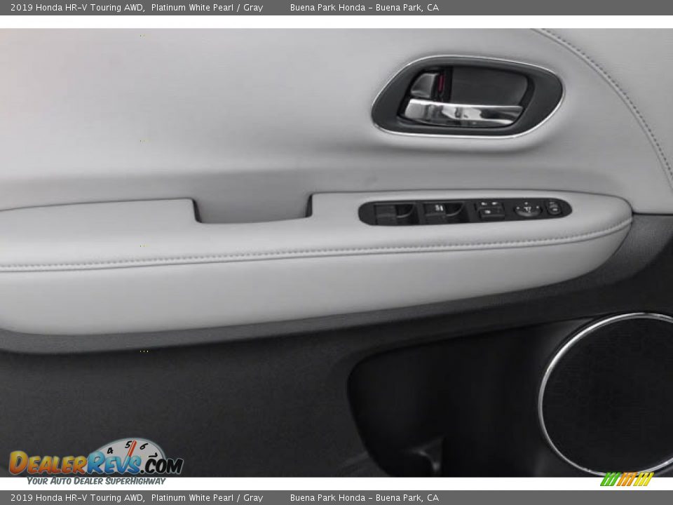 2019 Honda HR-V Touring AWD Platinum White Pearl / Gray Photo #33