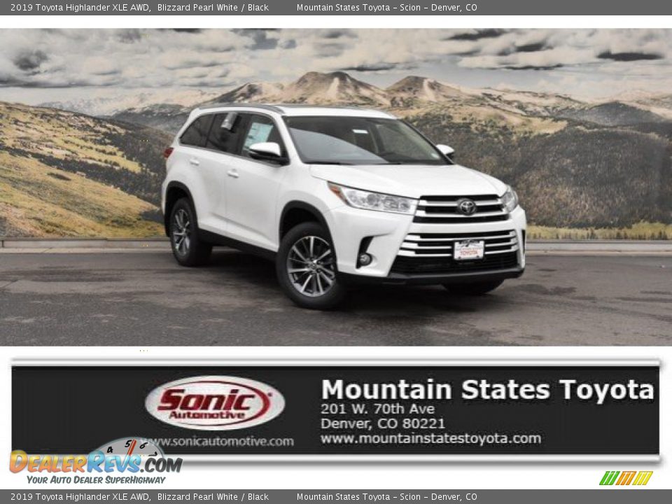 2019 Toyota Highlander XLE AWD Blizzard Pearl White / Black Photo #1