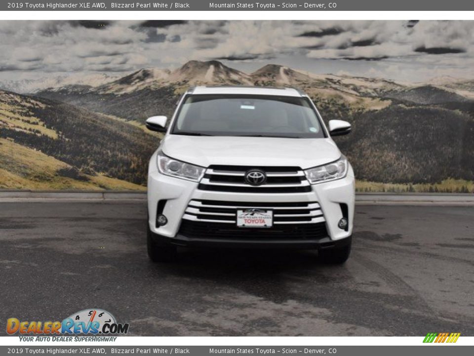 2019 Toyota Highlander XLE AWD Blizzard Pearl White / Black Photo #2