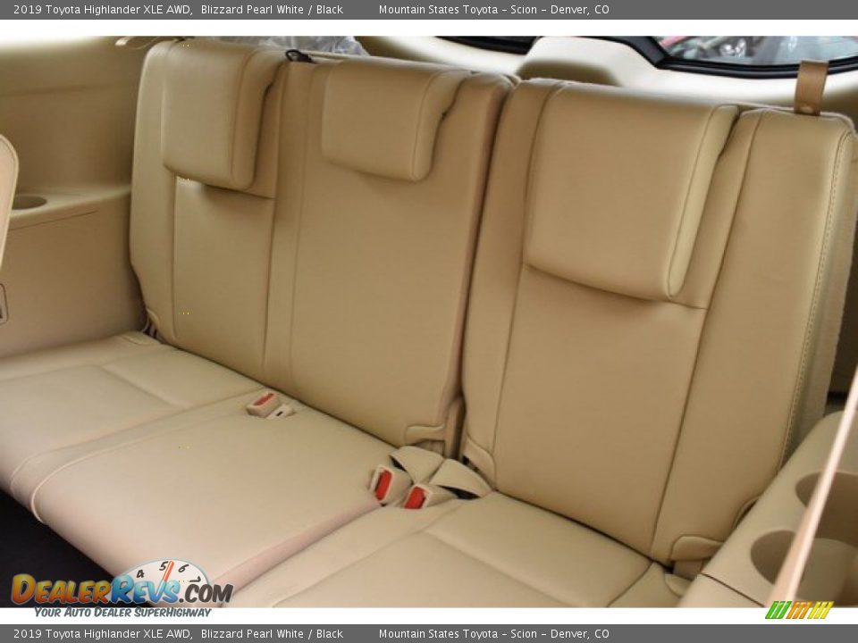 2019 Toyota Highlander XLE AWD Blizzard Pearl White / Black Photo #22