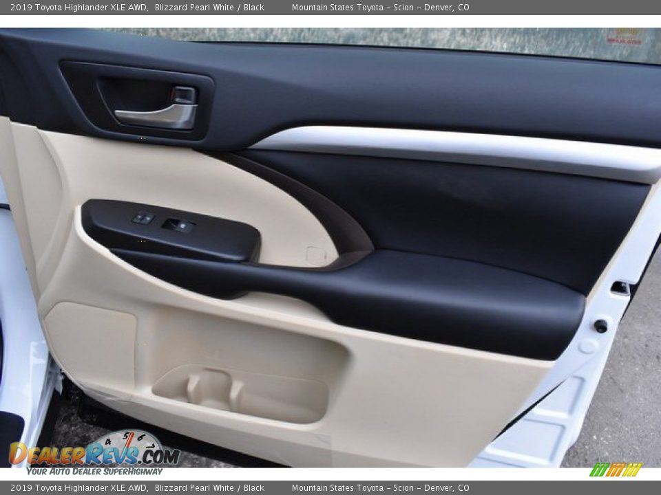 2019 Toyota Highlander XLE AWD Blizzard Pearl White / Black Photo #25