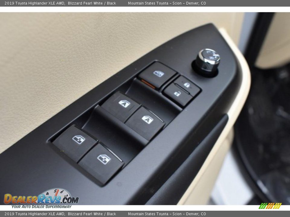 2019 Toyota Highlander XLE AWD Blizzard Pearl White / Black Photo #27