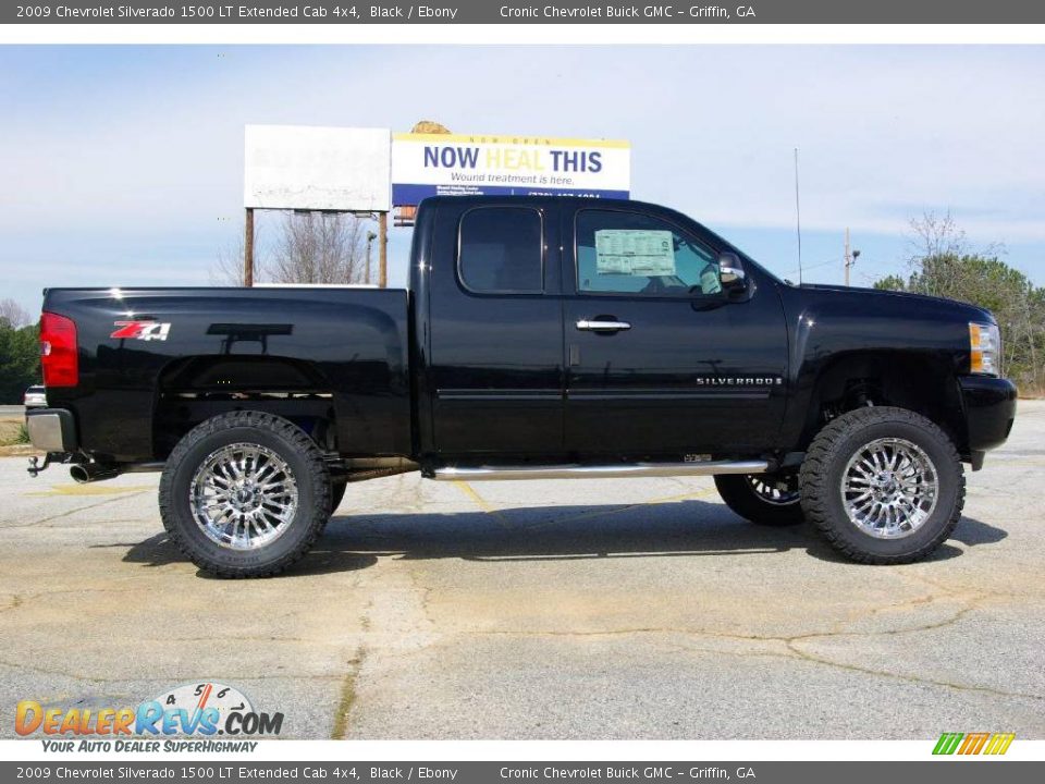 2009 Chevrolet Silverado 1500 LT Extended Cab 4x4 Black / Ebony Photo #5