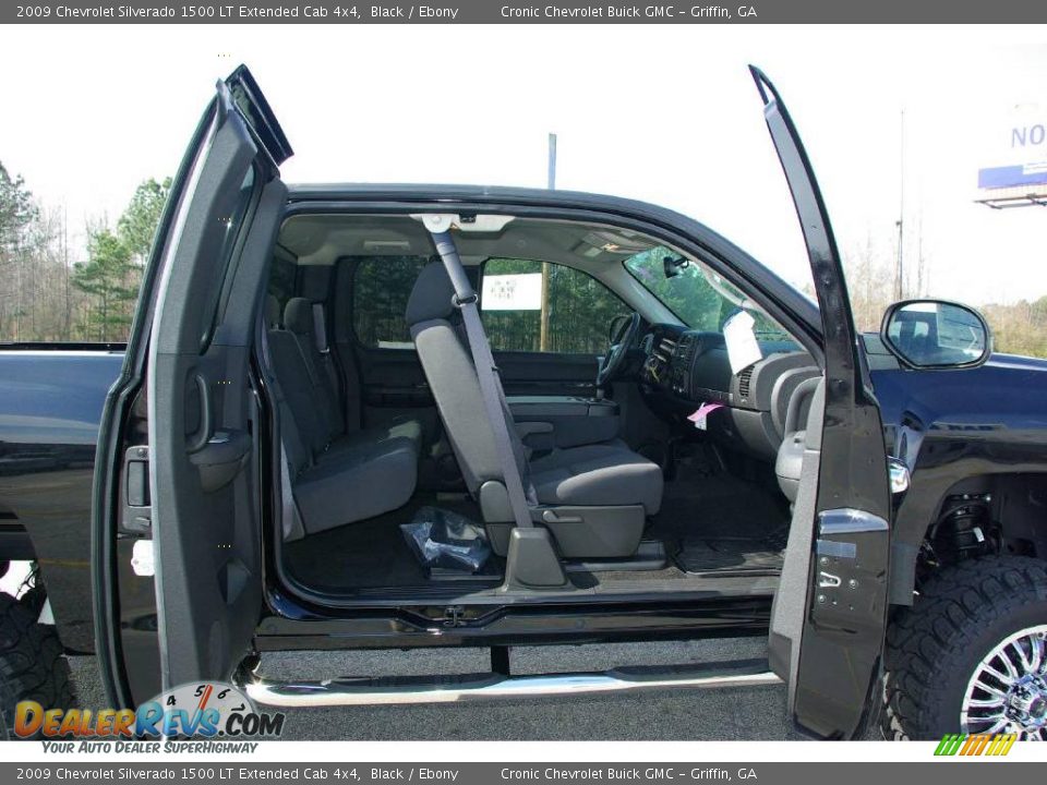 2009 Chevrolet Silverado 1500 LT Extended Cab 4x4 Black / Ebony Photo #15