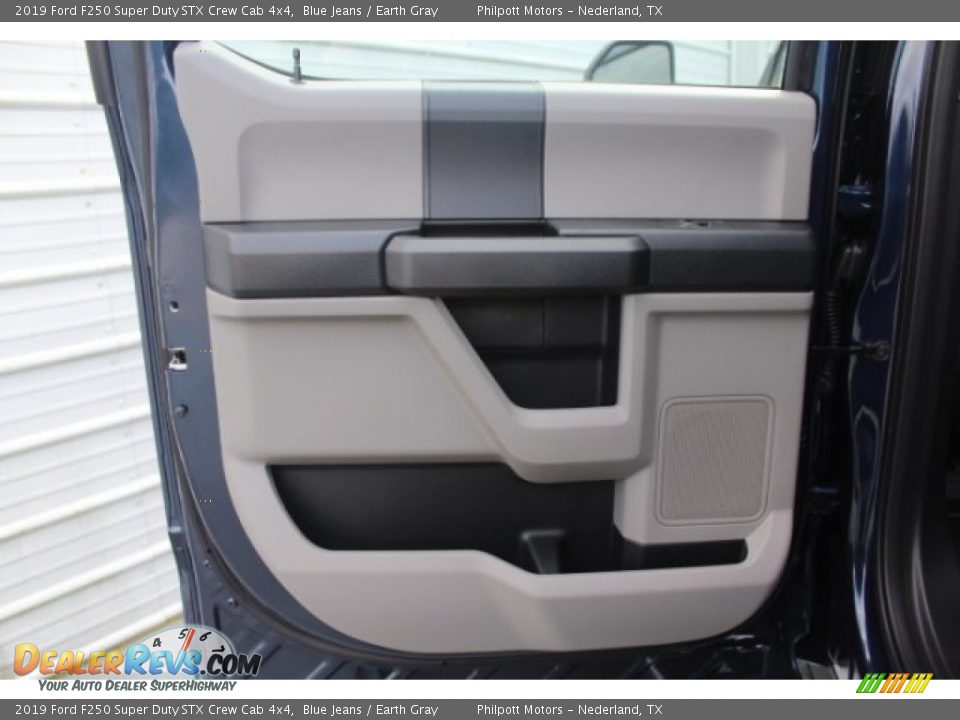 2019 Ford F250 Super Duty STX Crew Cab 4x4 Blue Jeans / Earth Gray Photo #15