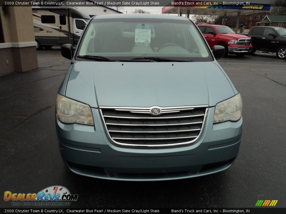 2009 Chrysler Town & Country LX Clearwater Blue Pearl / Medium Slate Gray/Light Shale Photo #20