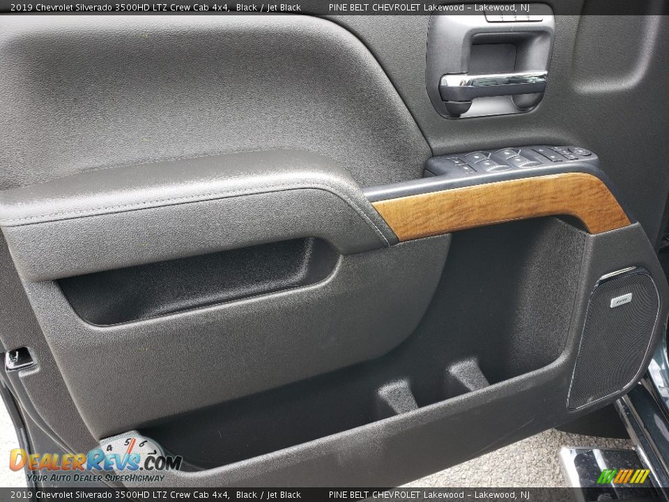 2019 Chevrolet Silverado 3500HD LTZ Crew Cab 4x4 Black / Jet Black Photo #8