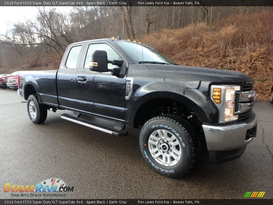 2019 Ford F250 Super Duty XLT SuperCab 4x4 Agate Black / Earth Gray Photo #9