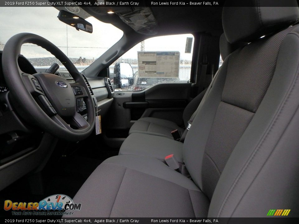 2019 Ford F250 Super Duty XLT SuperCab 4x4 Agate Black / Earth Gray Photo #11