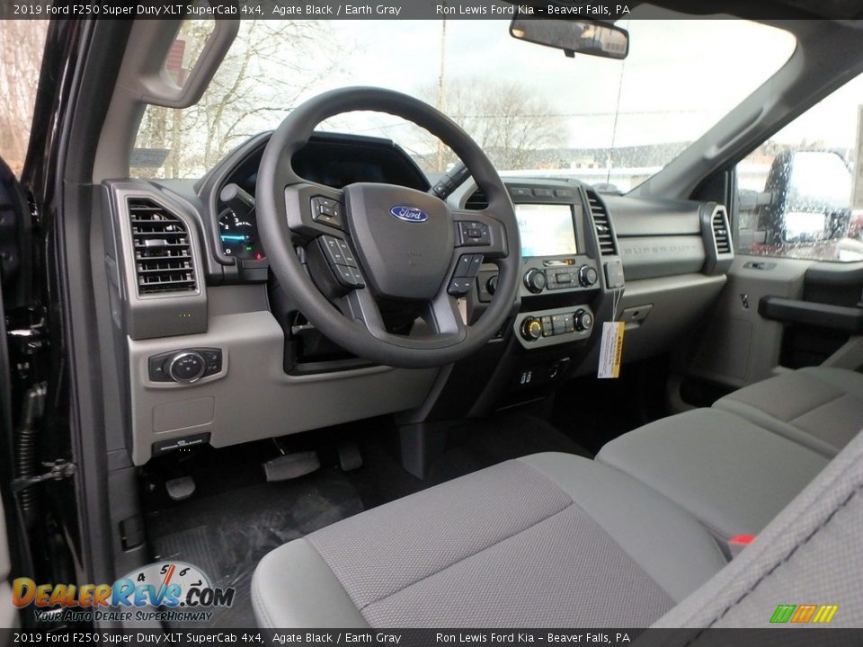 2019 Ford F250 Super Duty XLT SuperCab 4x4 Agate Black / Earth Gray Photo #14