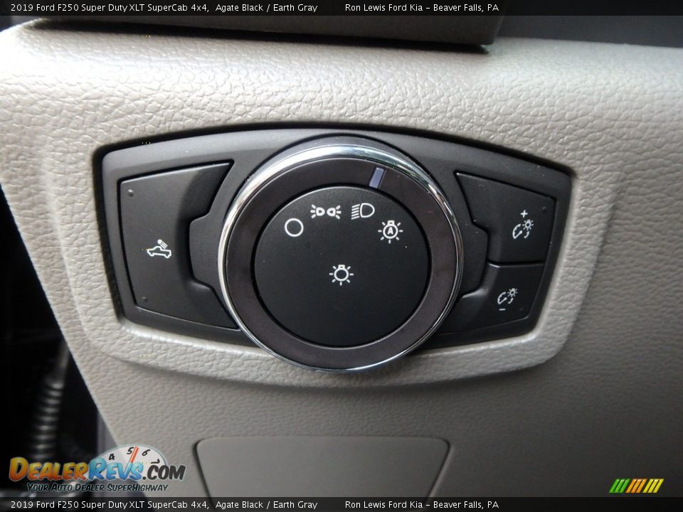2019 Ford F250 Super Duty XLT SuperCab 4x4 Agate Black / Earth Gray Photo #20