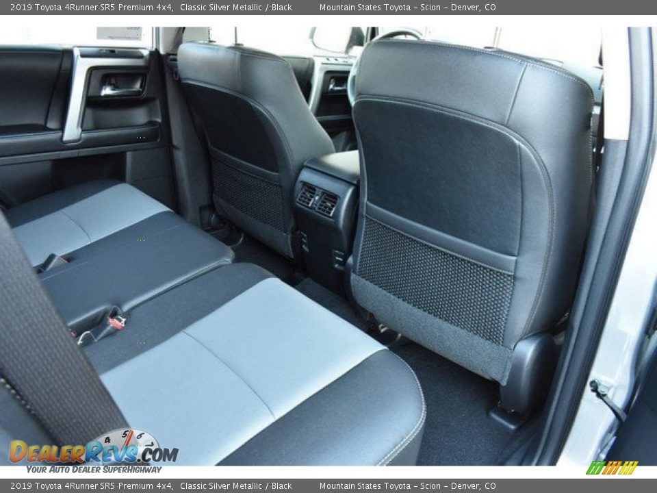 2019 Toyota 4Runner SR5 Premium 4x4 Classic Silver Metallic / Black Photo #17