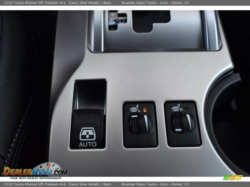 2019 Toyota 4Runner SR5 Premium 4x4 Classic Silver Metallic / Black Photo #32
