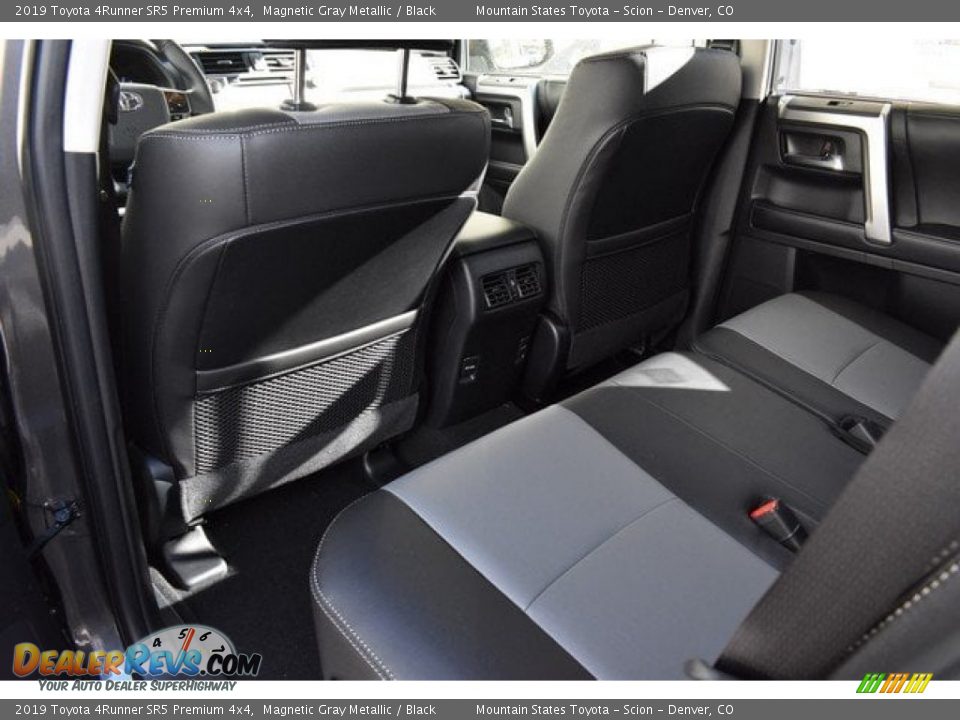 2019 Toyota 4Runner SR5 Premium 4x4 Magnetic Gray Metallic / Black Photo #14