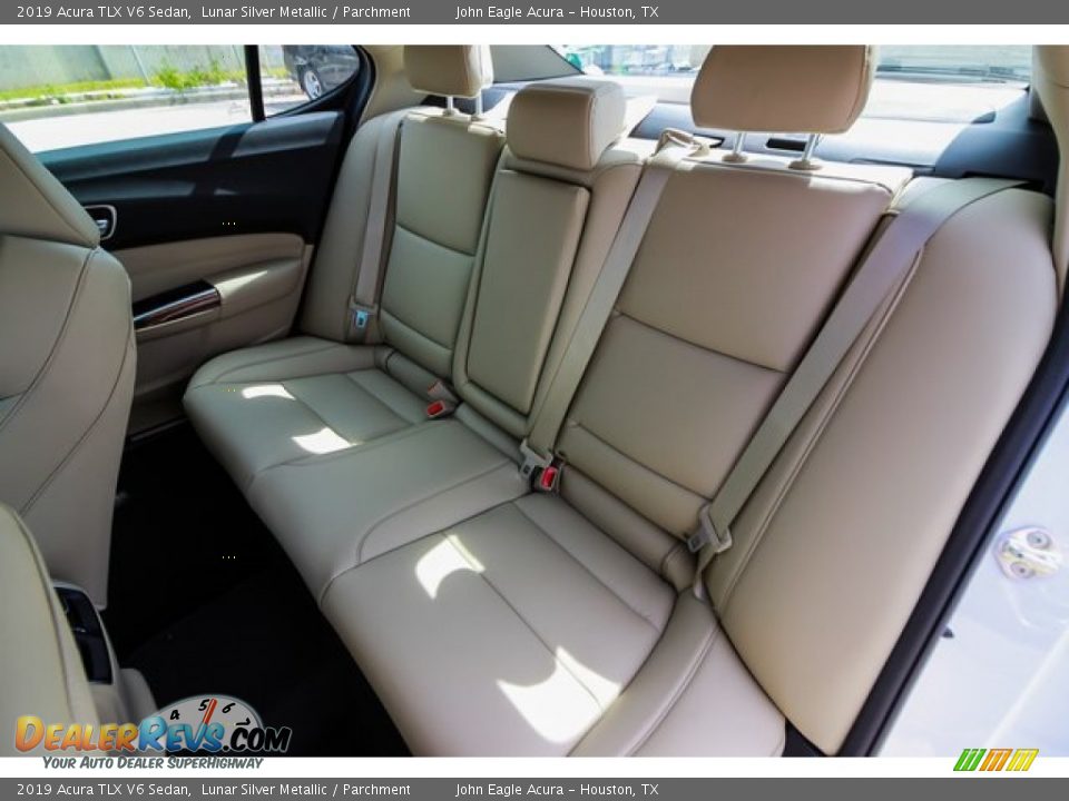 2019 Acura TLX V6 Sedan Lunar Silver Metallic / Parchment Photo #17
