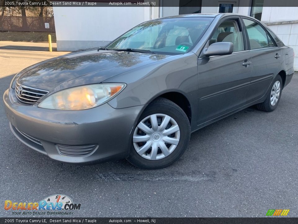 2005 Toyota Camry LE Desert Sand Mica / Taupe Photo #1
