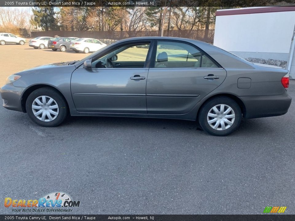 2005 Toyota Camry LE Desert Sand Mica / Taupe Photo #4