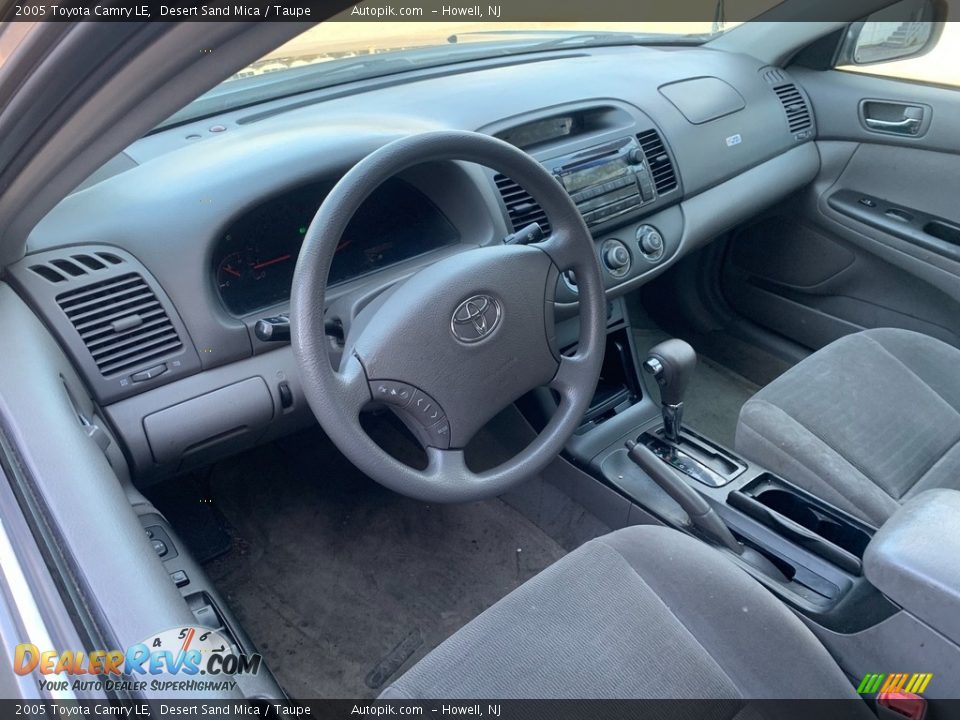 2005 Toyota Camry LE Desert Sand Mica / Taupe Photo #12