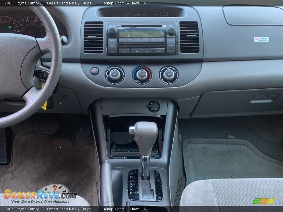 2005 Toyota Camry LE Desert Sand Mica / Taupe Photo #15