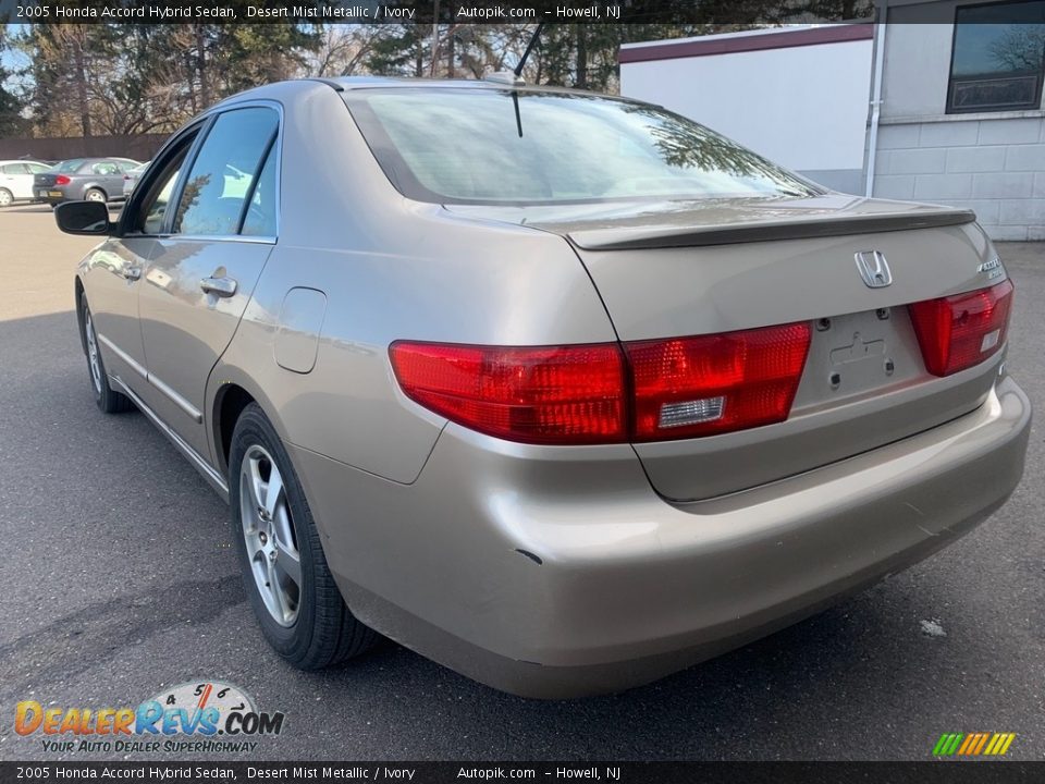 2005 Honda Accord Hybrid Sedan Desert Mist Metallic / Ivory Photo #5