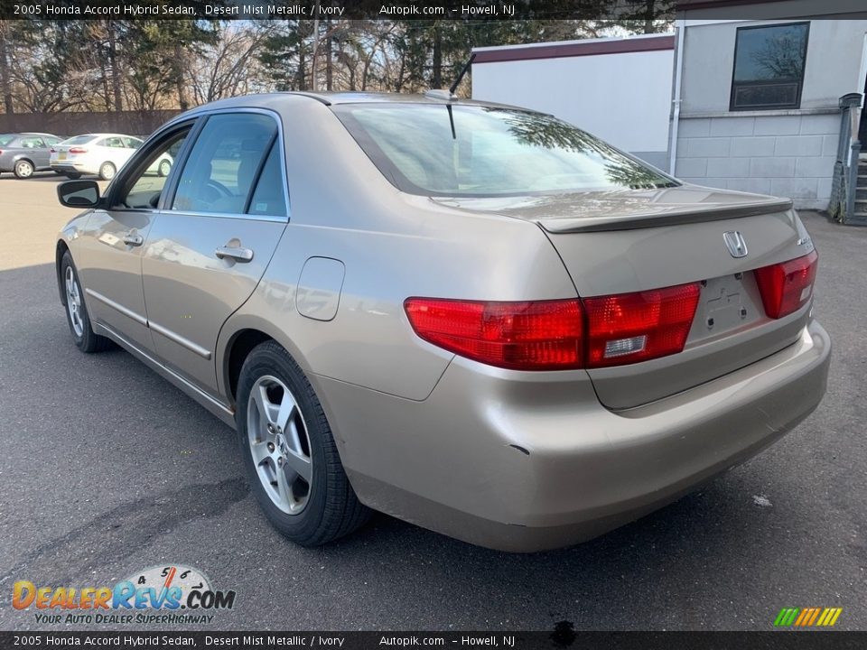 2005 Honda Accord Hybrid Sedan Desert Mist Metallic / Ivory Photo #8