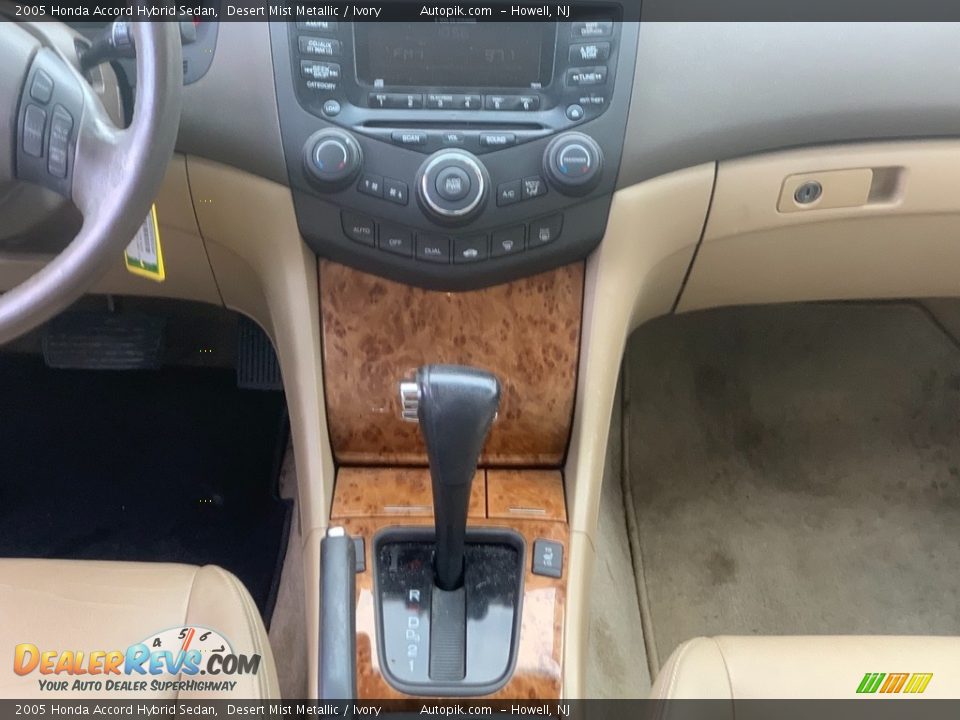 2005 Honda Accord Hybrid Sedan Desert Mist Metallic / Ivory Photo #15