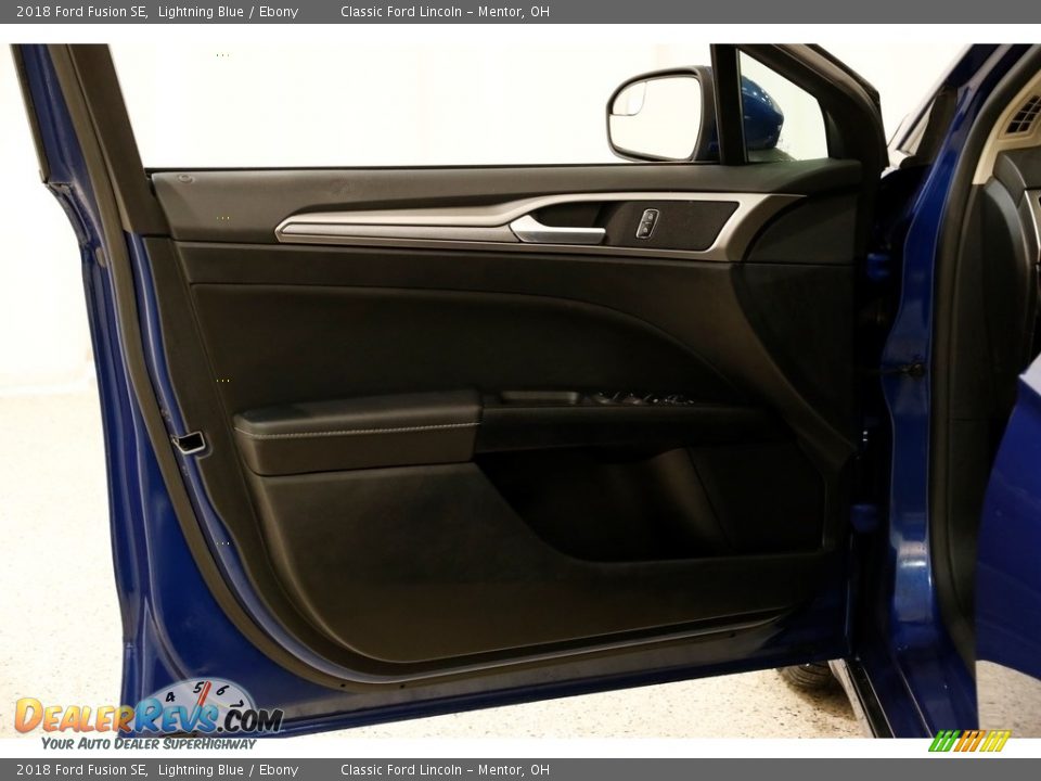 2018 Ford Fusion SE Lightning Blue / Ebony Photo #4
