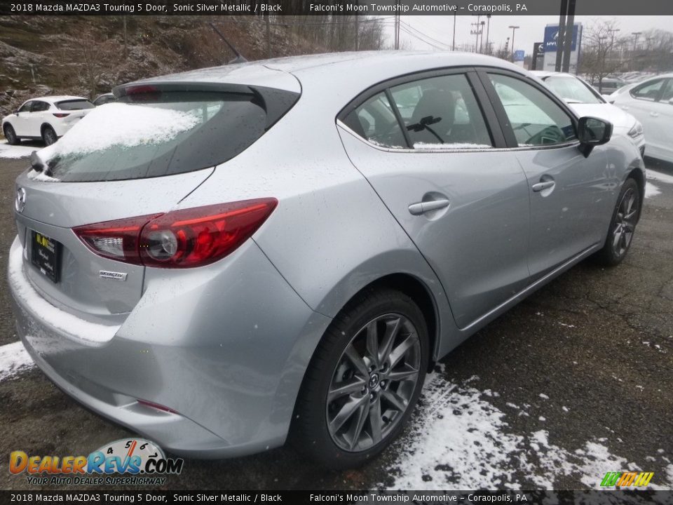 2018 Mazda MAZDA3 Touring 5 Door Sonic Silver Metallic / Black Photo #4