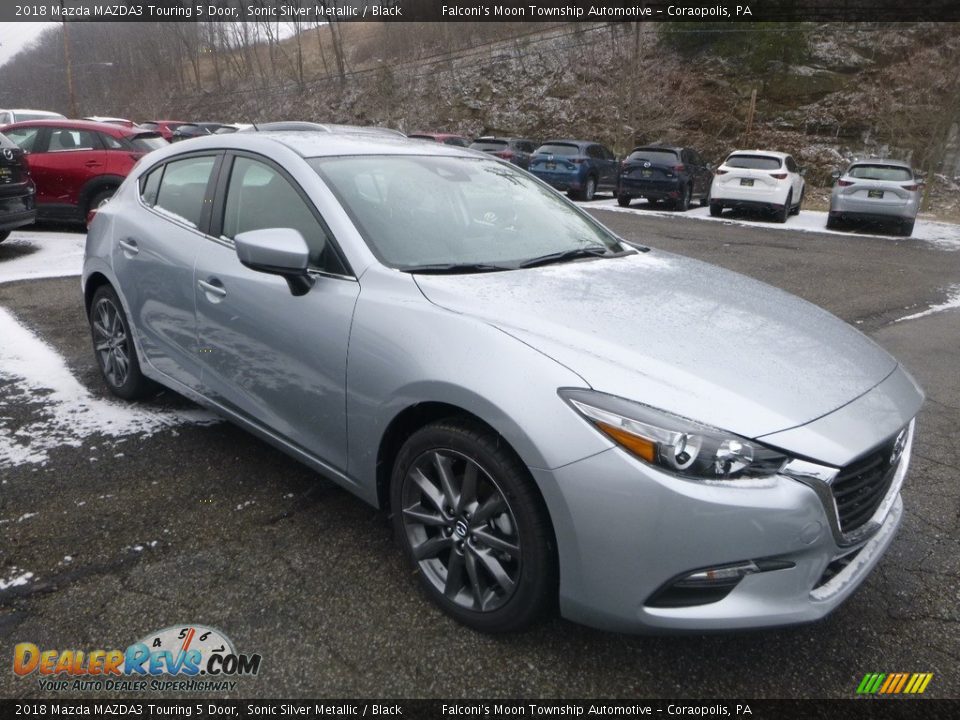 2018 Mazda MAZDA3 Touring 5 Door Sonic Silver Metallic / Black Photo #5