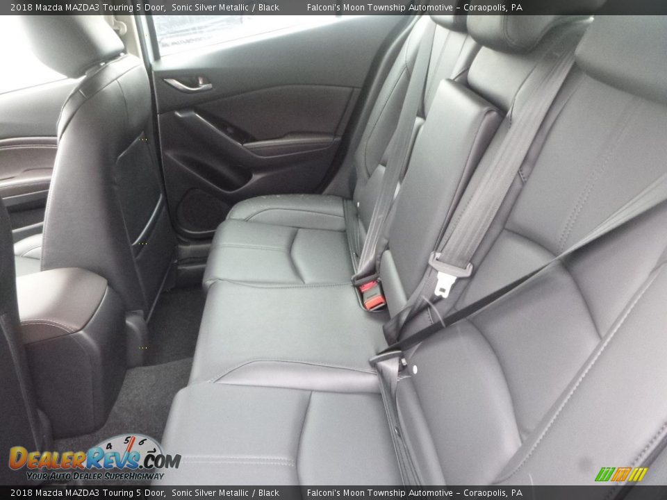 2018 Mazda MAZDA3 Touring 5 Door Sonic Silver Metallic / Black Photo #9