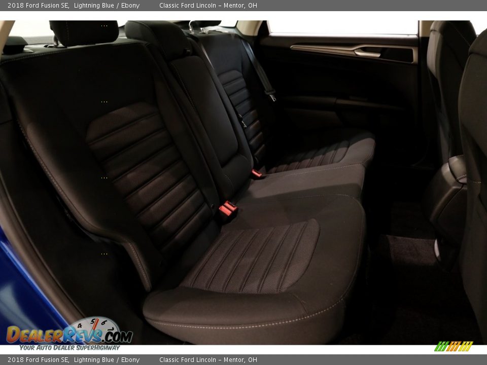 2018 Ford Fusion SE Lightning Blue / Ebony Photo #15