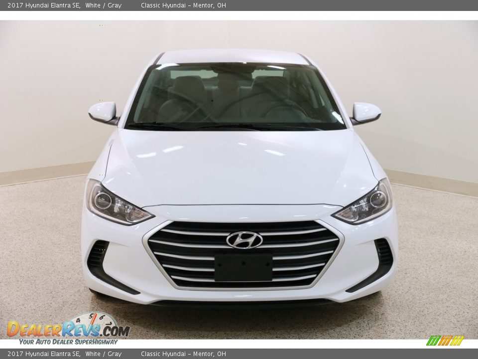 2017 Hyundai Elantra SE White / Gray Photo #2