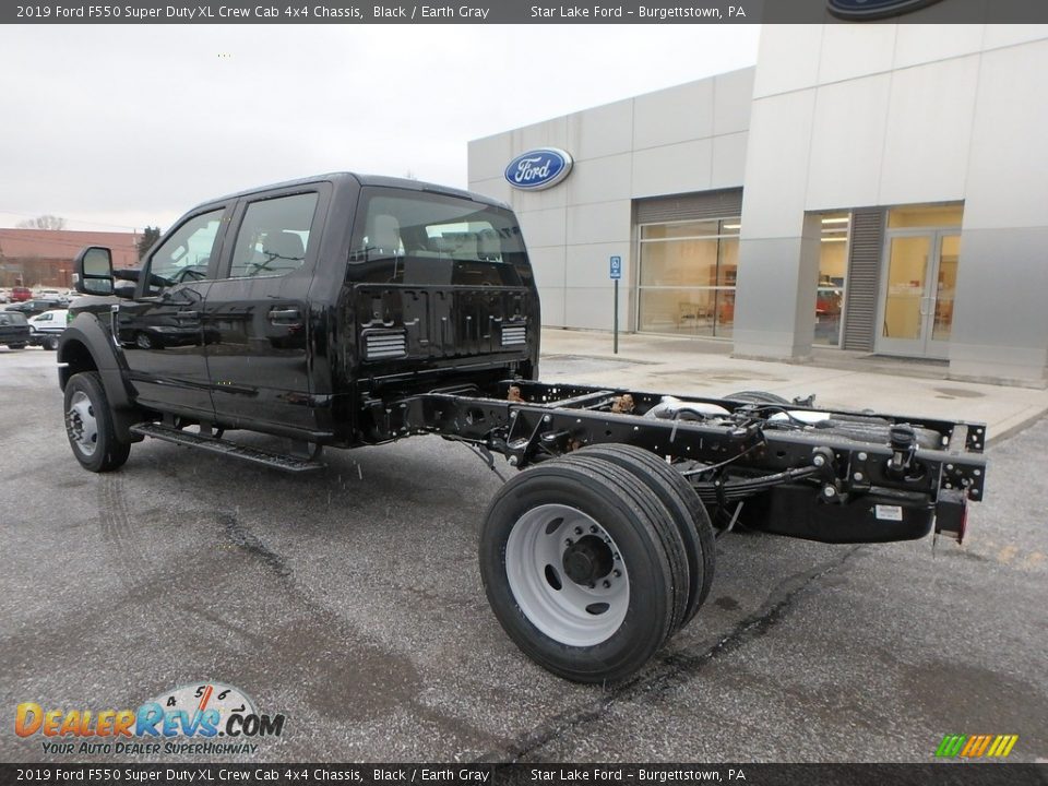 2019 Ford F550 Super Duty XL Crew Cab 4x4 Chassis Black / Earth Gray Photo #7