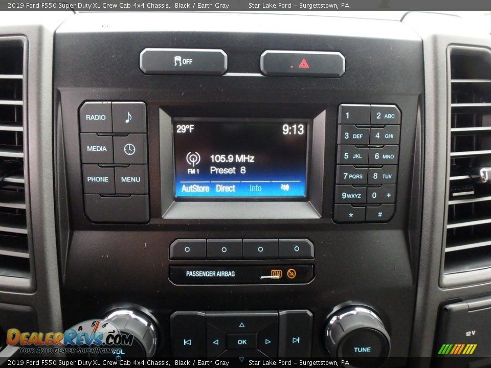 Controls of 2019 Ford F550 Super Duty XL Crew Cab 4x4 Chassis Photo #18