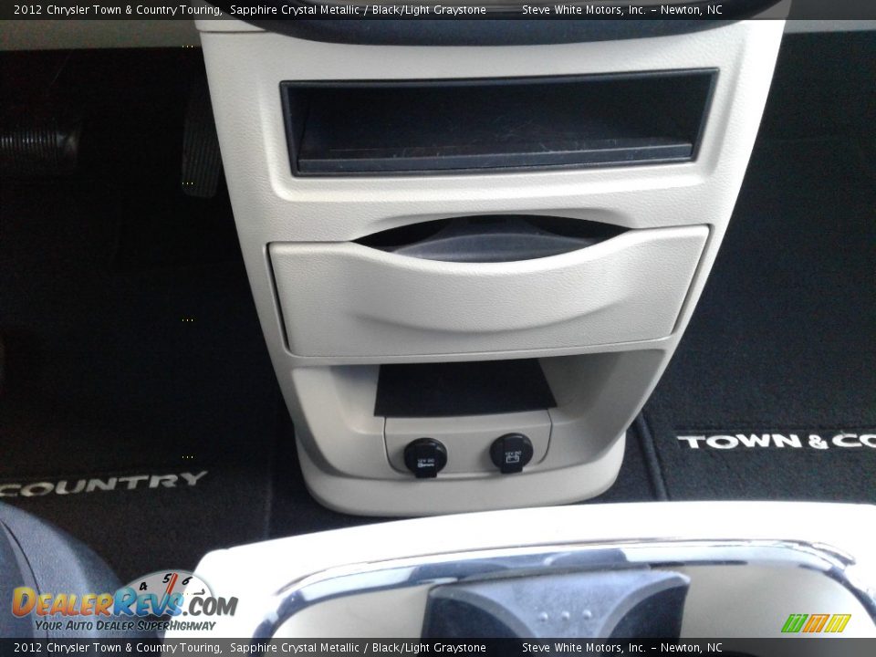 2012 Chrysler Town & Country Touring Sapphire Crystal Metallic / Black/Light Graystone Photo #30