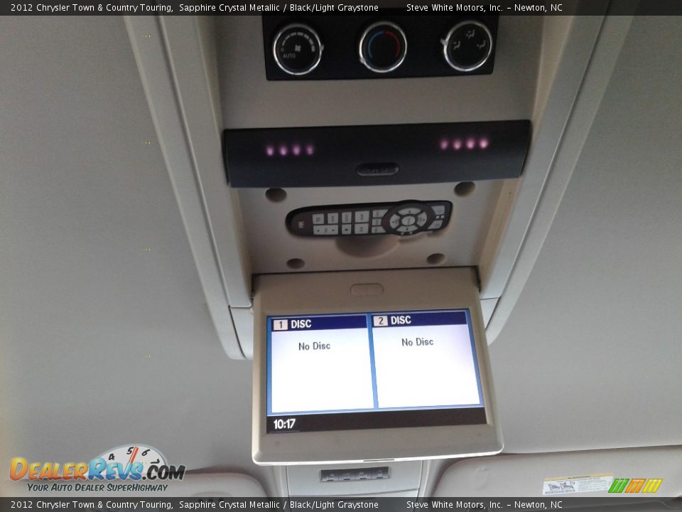 2012 Chrysler Town & Country Touring Sapphire Crystal Metallic / Black/Light Graystone Photo #32