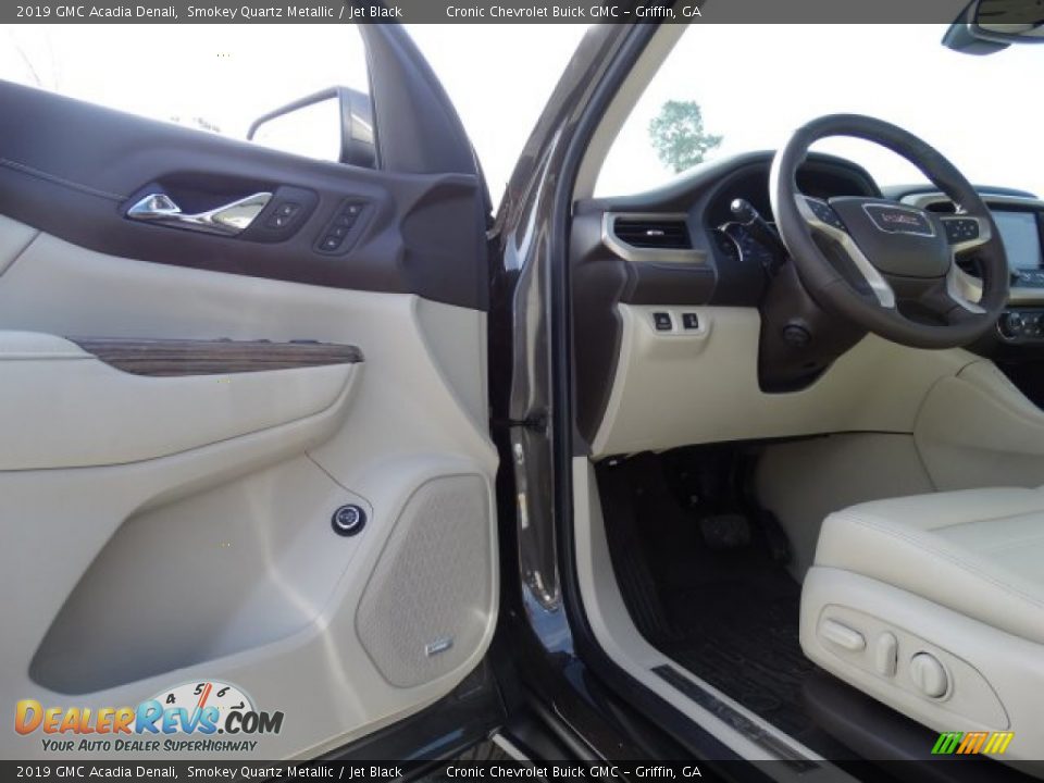 2019 GMC Acadia Denali Smokey Quartz Metallic / Jet Black Photo #11