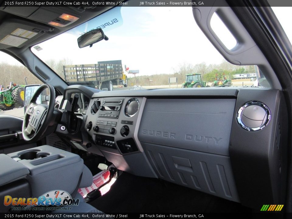 2015 Ford F250 Super Duty XLT Crew Cab 4x4 Oxford White / Steel Photo #13