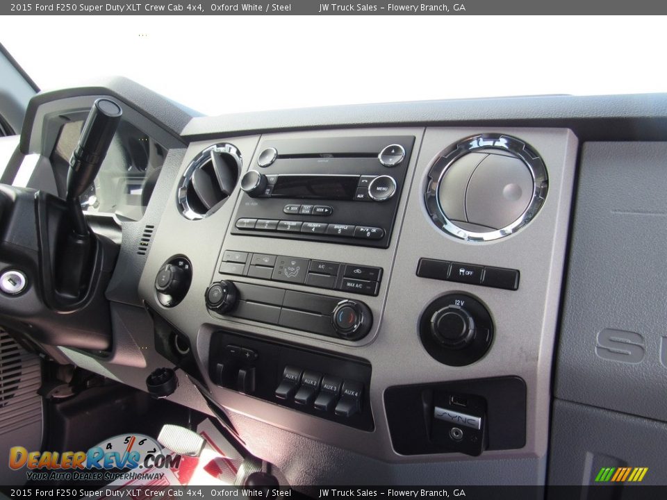 2015 Ford F250 Super Duty XLT Crew Cab 4x4 Oxford White / Steel Photo #14