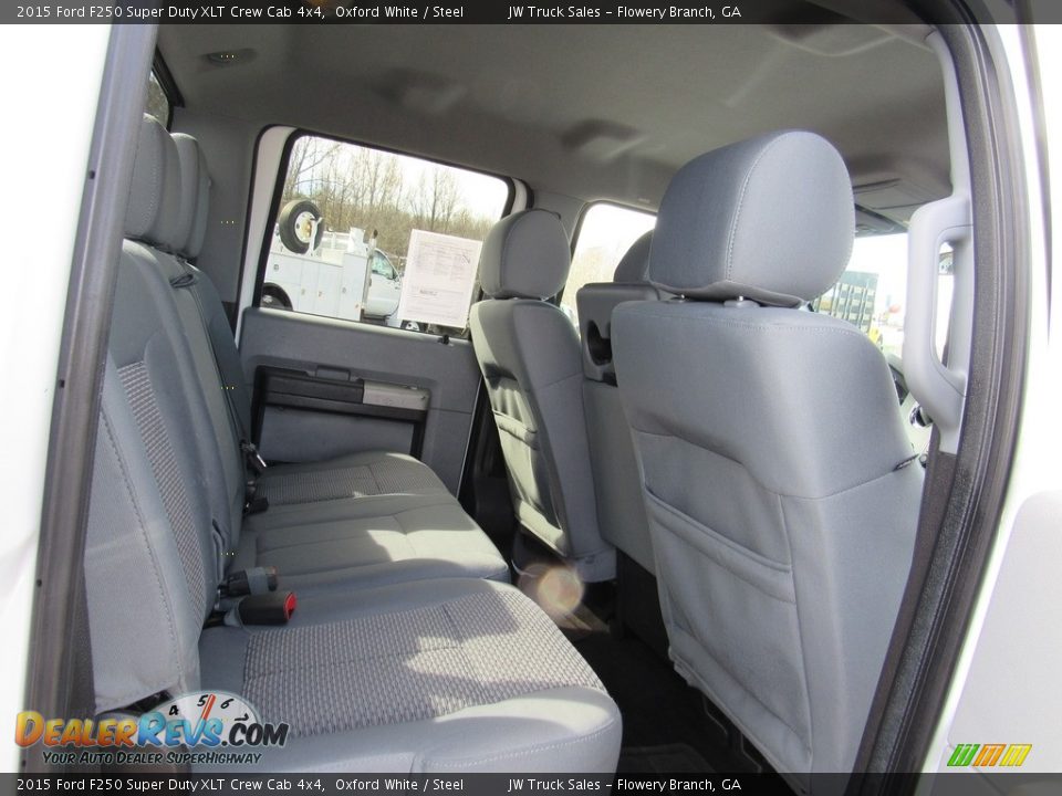 2015 Ford F250 Super Duty XLT Crew Cab 4x4 Oxford White / Steel Photo #33