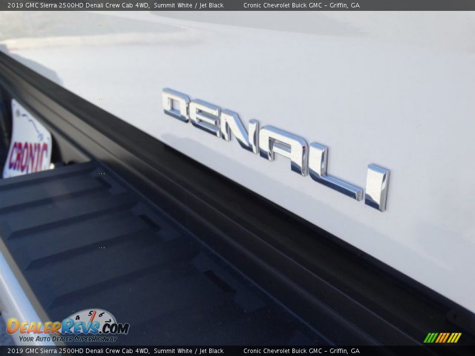 2019 GMC Sierra 2500HD Denali Crew Cab 4WD Summit White / Jet Black Photo #10