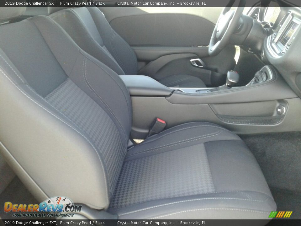 2019 Dodge Challenger SXT Plum Crazy Pearl / Black Photo #12