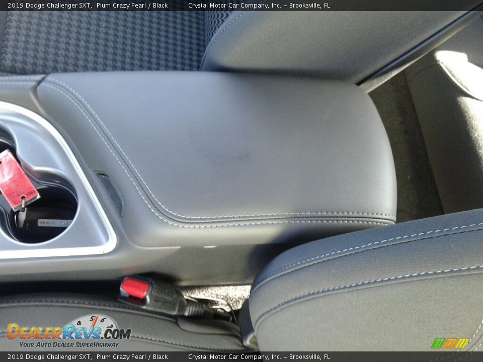 2019 Dodge Challenger SXT Plum Crazy Pearl / Black Photo #18