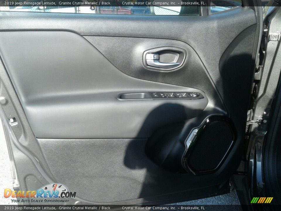 2019 Jeep Renegade Latitude Granite Crystal Metallic / Black Photo #17