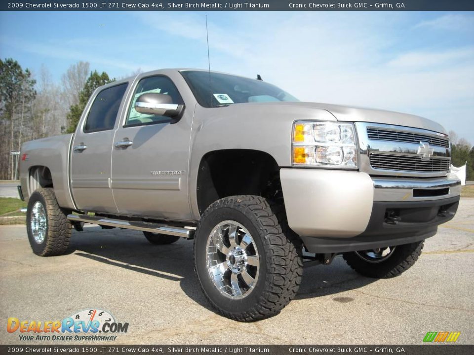 2009 Chevrolet Silverado 1500 LT Z71 Crew Cab 4x4 Silver Birch Metallic / Light Titanium Photo #4