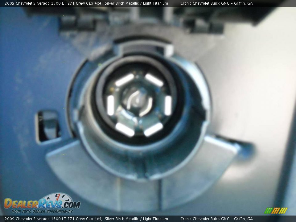2009 Chevrolet Silverado 1500 LT Z71 Crew Cab 4x4 Silver Birch Metallic / Light Titanium Photo #10