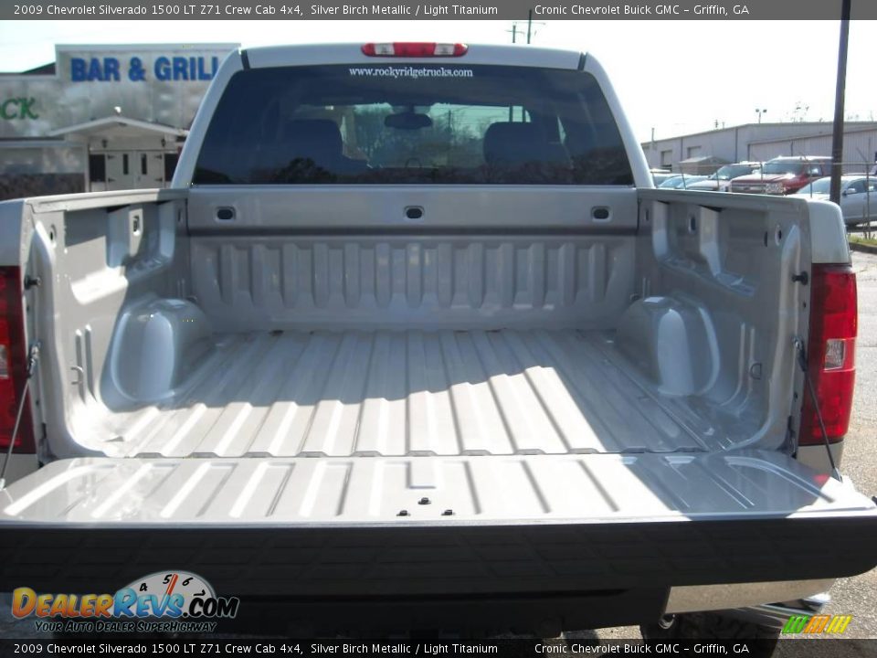 2009 Chevrolet Silverado 1500 LT Z71 Crew Cab 4x4 Silver Birch Metallic / Light Titanium Photo #11