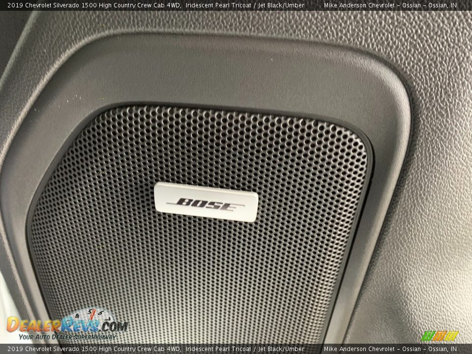 2019 Chevrolet Silverado 1500 High Country Crew Cab 4WD Iridescent Pearl Tricoat / Jet Black/Umber Photo #8
