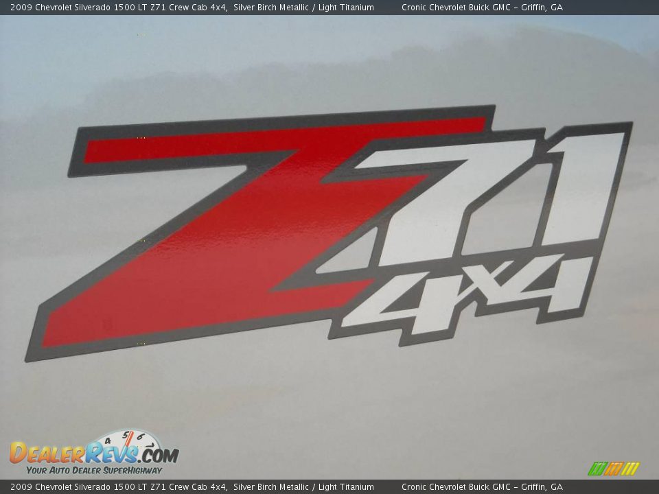 2009 Chevrolet Silverado 1500 LT Z71 Crew Cab 4x4 Silver Birch Metallic / Light Titanium Photo #13