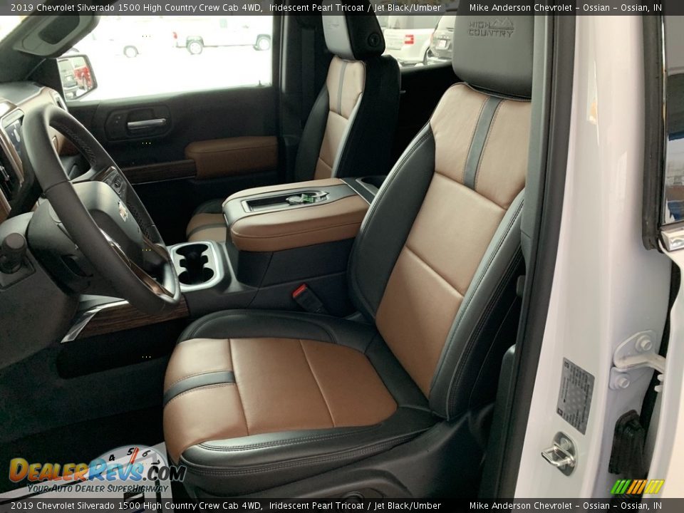 Front Seat of 2019 Chevrolet Silverado 1500 High Country Crew Cab 4WD Photo #10